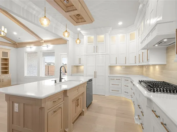 421 Morgan St, Centerton, AR 72719