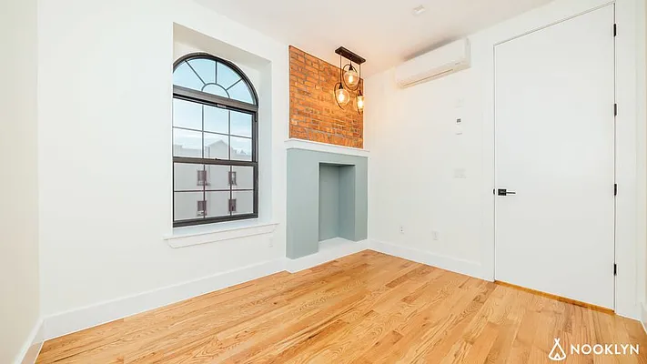 Rented by Nooklyn NYC LLC | media 16