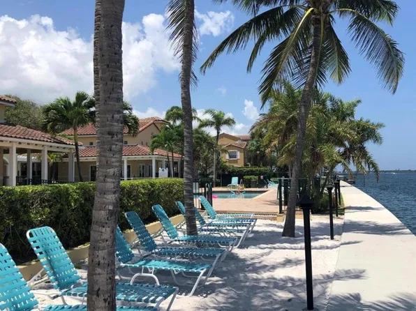 1040 Lake Shore Drive #206, West Palm Beach, FL 33403