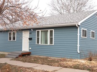 411 E Bell St, Glendive, MT 59330