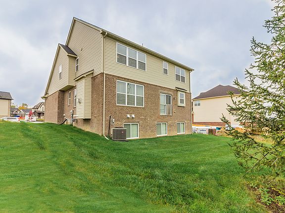 4th image of 4828 E Stonegate Cir