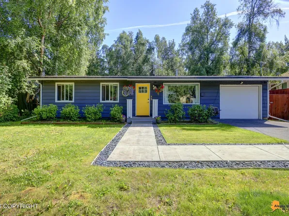 2102 Roosevelt Dr, Anchorage, AK 99517