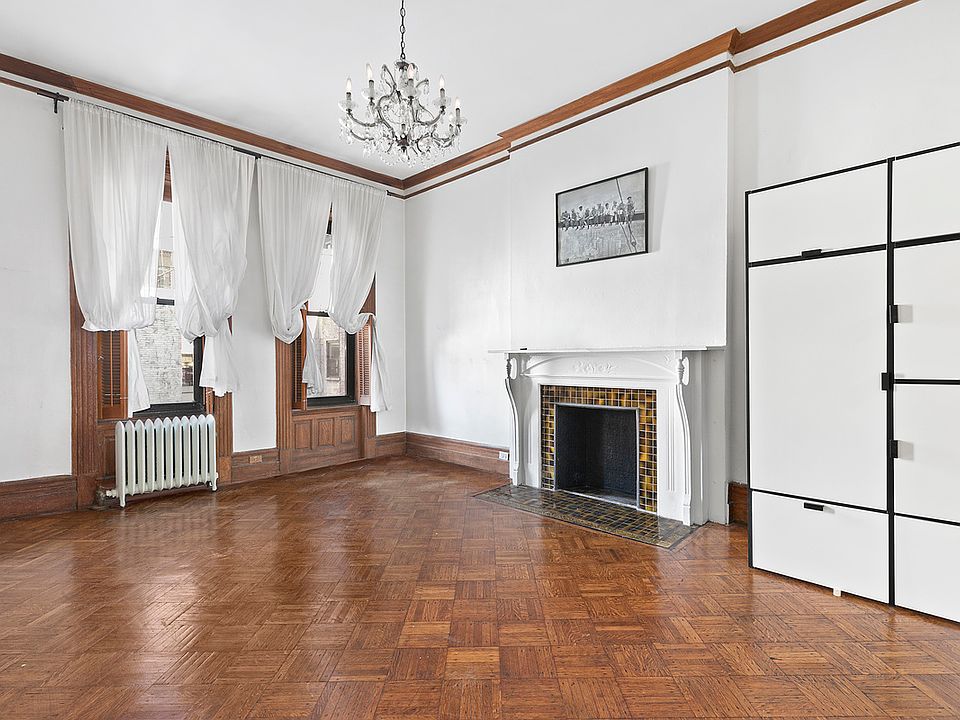1st image of 15 W 74th St APT 6