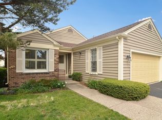 2 The Court Of Stonecreek, Northbrook, IL