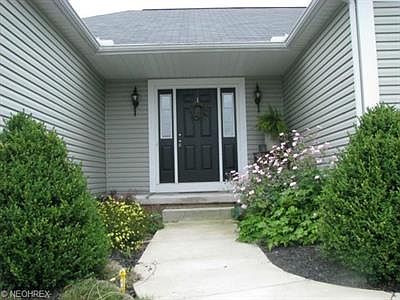 2nd image of 3330 Stonington Cir