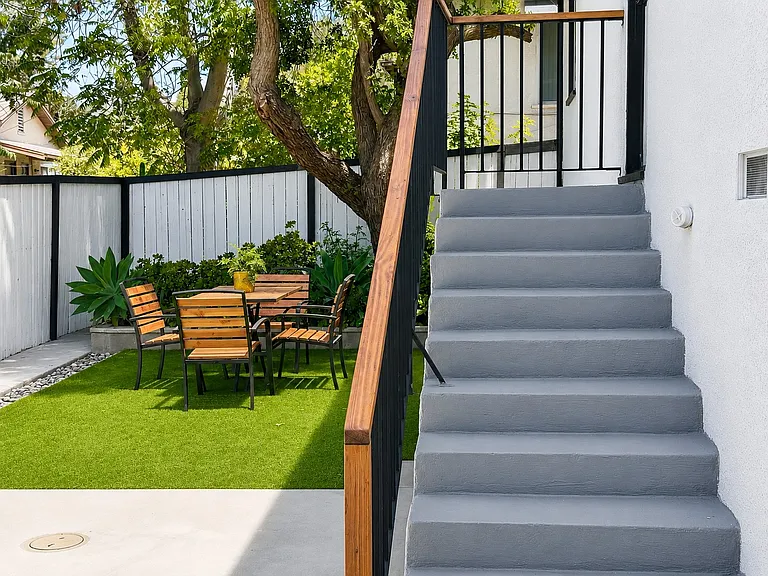 10337 Pinyon Ave — Photo 6
