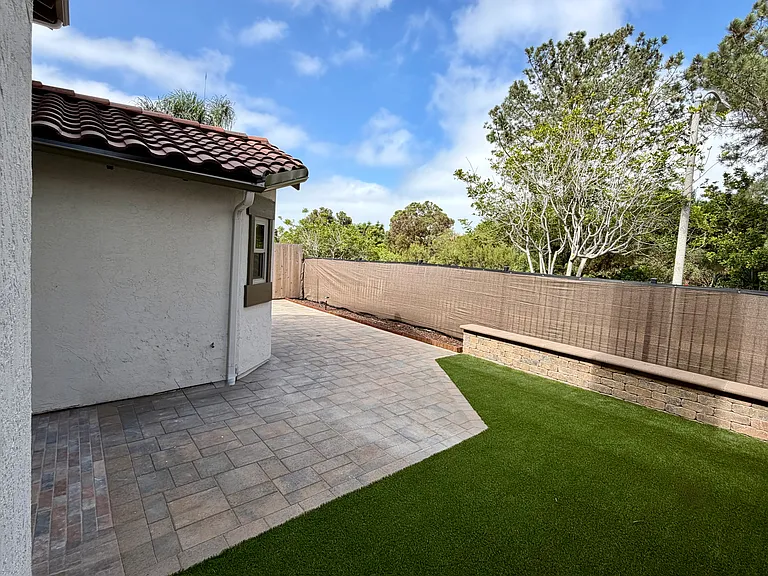 2058 Sea Village Cir — Photo 17