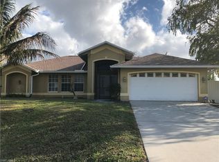 2002 NE 18th Ter, Cape Coral, FL 33909