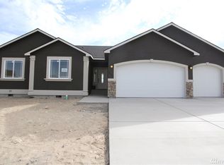 1715 E Madera St, Othello, WA 99344