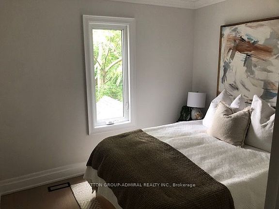 5th image of 59 Shirley St