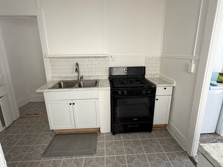 89 W Seneca St #1 — Photo 16