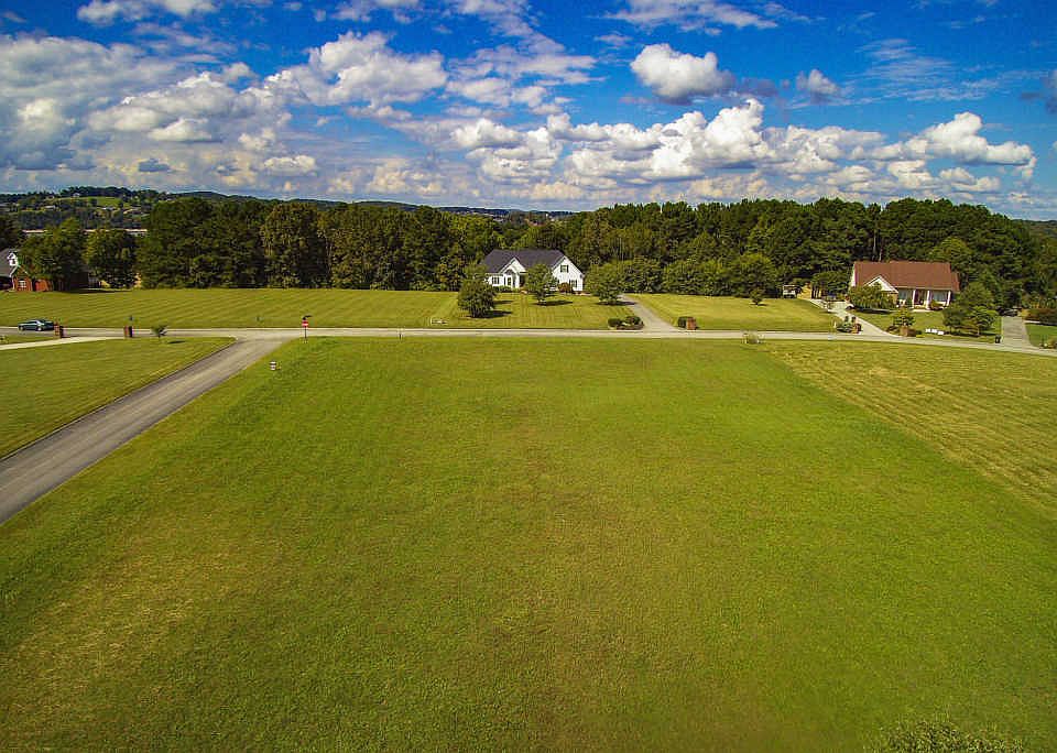 1st image of Big Oak Dr
