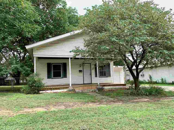220 N Public St, Tonkawa, OK 74653