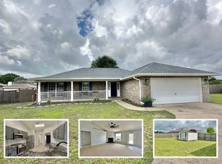 105 Forge Dr, Crestview, FL 32539