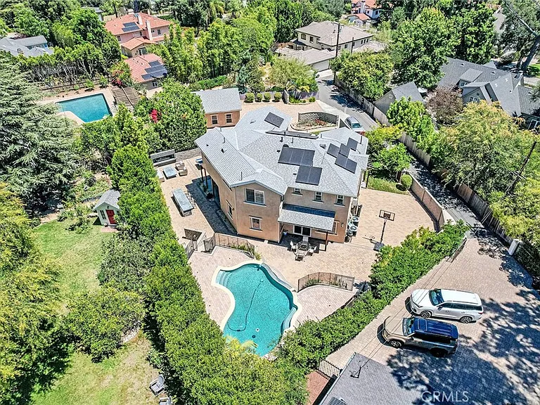 1217 Olive La Canada — Photo 1