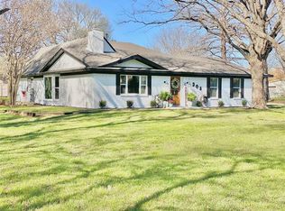 308 W Glade Rd, Colleyville, TX 76034