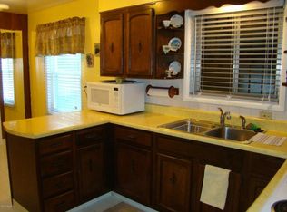 200 Elmside Rd, Benton Harbor, MI 49022