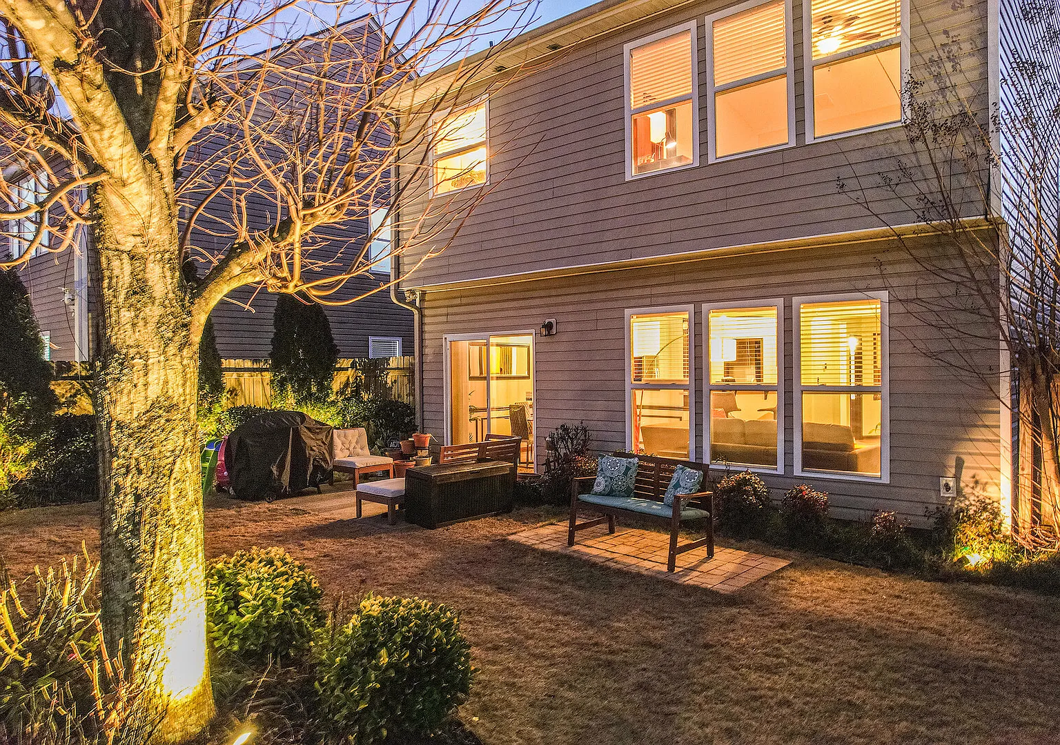 Suburban Family Retreat — Photo 1