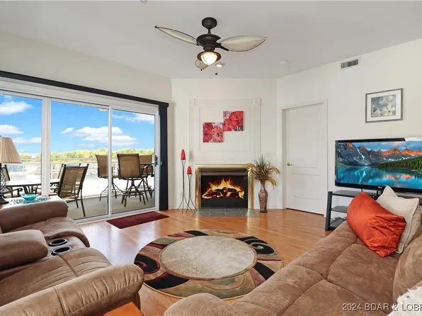 60 Monarch Cove Ct Unit 3A, Lake Ozark, MO 65049
