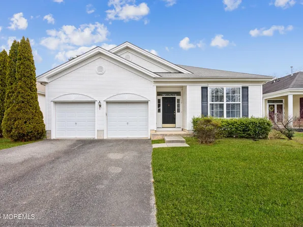 14 Manchester Street, Galloway, NJ 08205