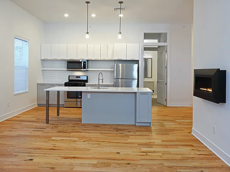Excelsior Park Apartments — Photo 17