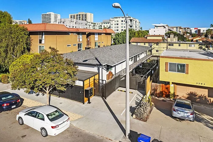 3801 Centre St #F — Photo 14