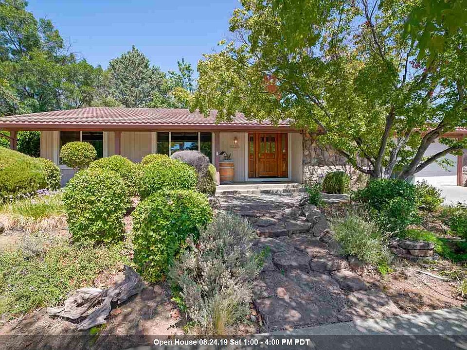 2nd image of 5725 Del Trigo Ln
