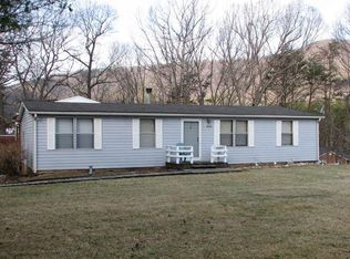 6415 Kelley St, Salem, VA 24153