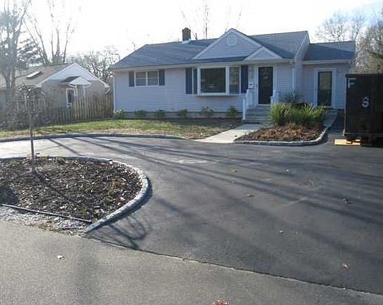 2nd image of 95 Fairacres Dr