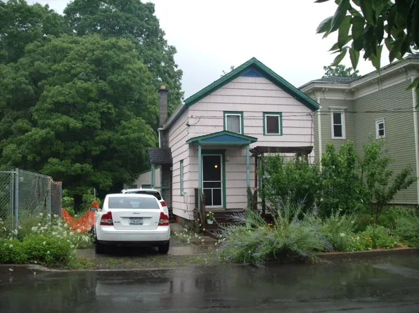 12 Smith St, Moravia, NY 13118