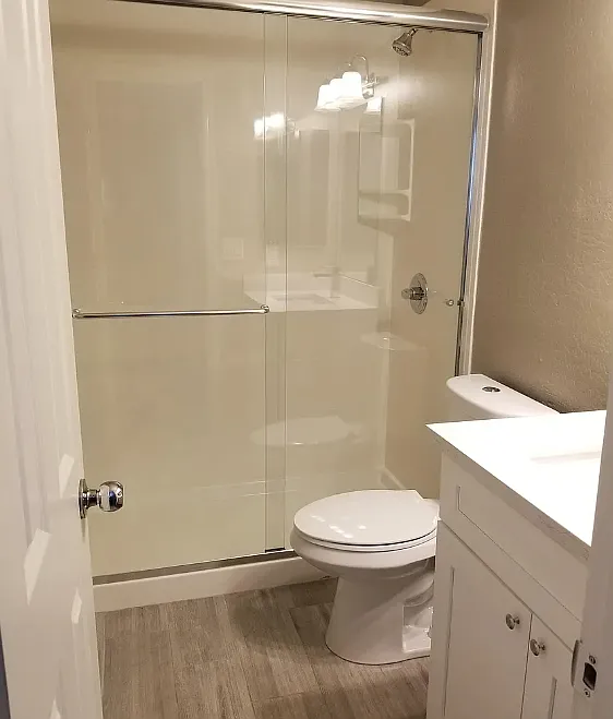 Roma Village Apartments — Photo 4