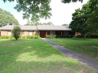 203 Fredrick Ct, Longview, TX 75605