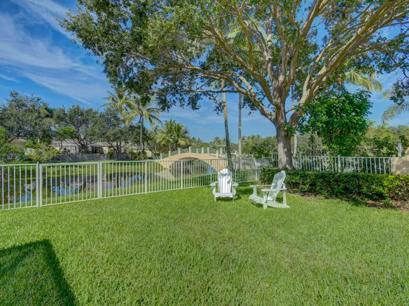 8174 Montserrat Place, Wellington, FL 33414