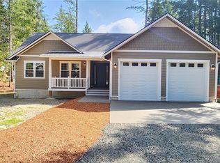 21 E Eastwood Lane, Union, WA 98592