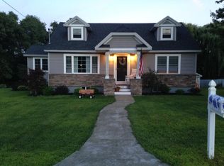 53 Columbus Ave, Waterford, NY 12188