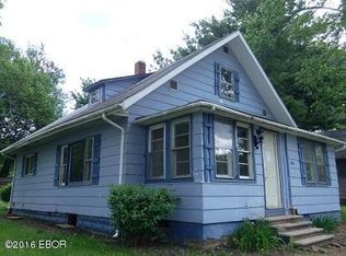 1601 E Elm St, West Frankfort, IL 62896