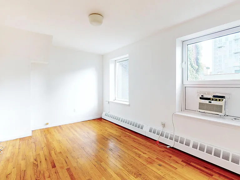 44 W 127th St #3 — Photo 6