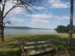 522 Star Point Rd, Guntersville, AL 35976