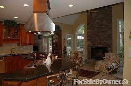 2nd image of 208 Ferncliff Dr