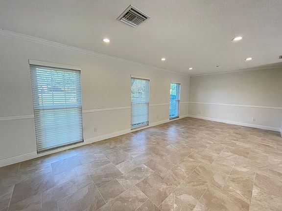 4th image of 119 Larkwood Dr