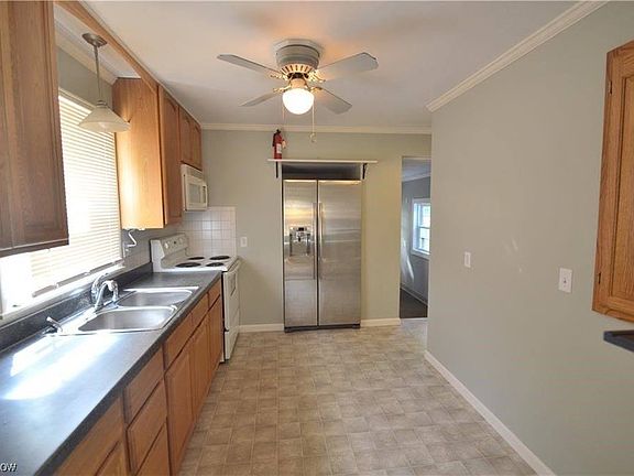 3rd image of 187 Nila Dr