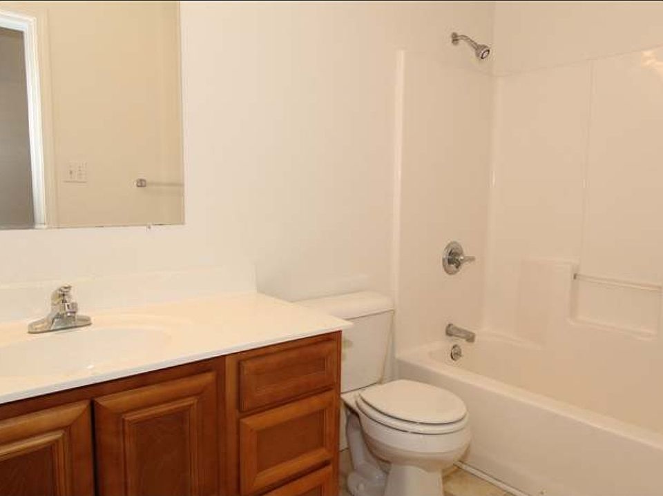 1st image of 913 Kramer Ct #913