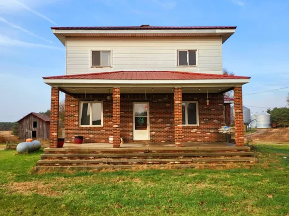 8535 N Hubbardston Rd, Hubbardston, MI 48845