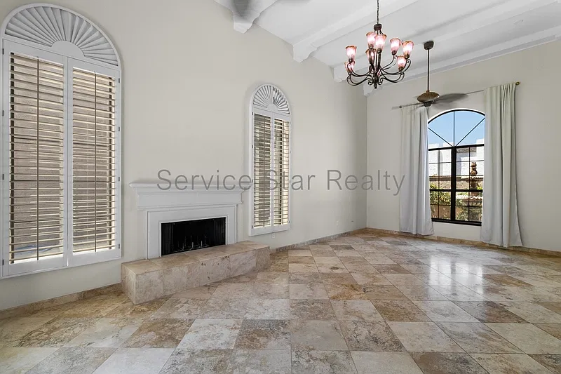 3 bed, 2.5 bath, 1980 sqft, $3,749 — Photo 4