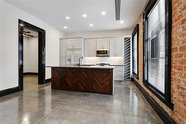 419 Carondelet St #403 — Photo 6