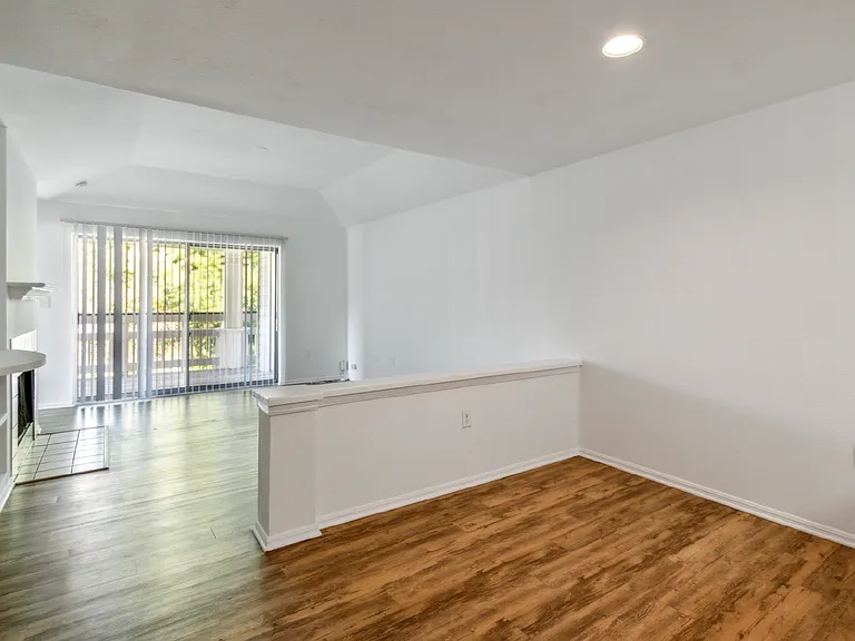 Village at Windermere Apartments — Photo 26