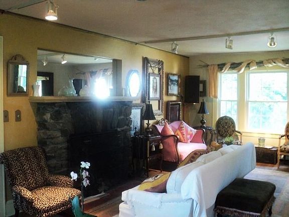 Lving Room Fireplace