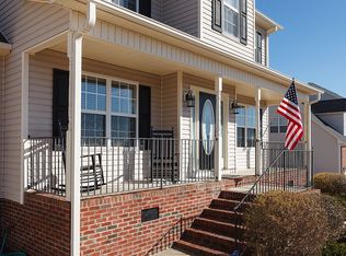 5416 Sunnybright Ln, Hope Mills, NC 28348