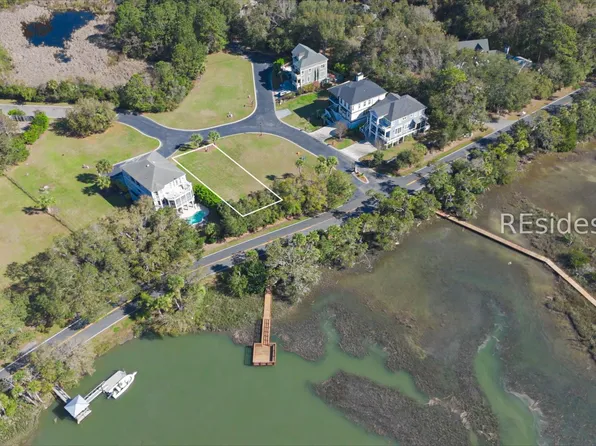 17 Shear Water Dr, Hilton Head Island, SC 29926