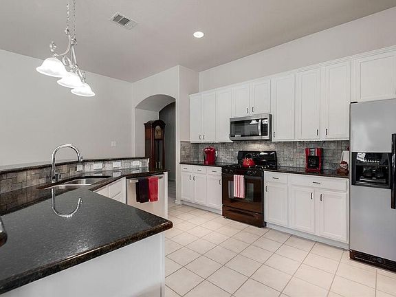 5th image of 1422 Carriage Ln